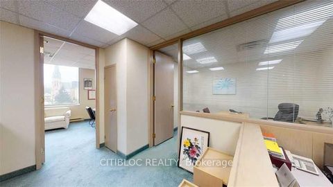 Photo 10 at 306 - 1033 Bay Street, Bay Street Corridor, Toronto