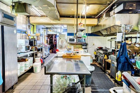 Photo 10 at 165 Roncesvalles Avenue, Roncesvalles, Toronto