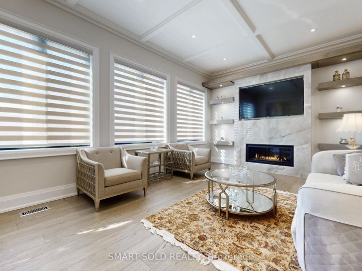 Photo 10 at 20 Dunn Drive, Oak Ridges Lake Wilcox, Richmond Hill