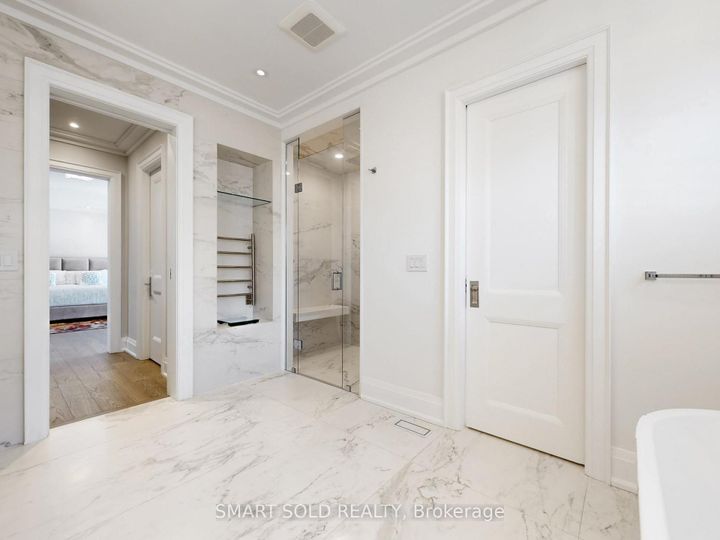 Photo 17 at 20 Dunn Drive, Oak Ridges Lake Wilcox, Richmond Hill