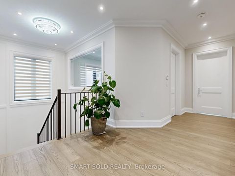 Photo 25 at 20 Dunn Drive, Oak Ridges Lake Wilcox, Richmond Hill