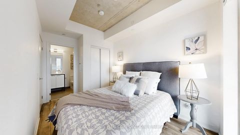 Photo 15 at 402 - 1808 St Clair Avenue W, Junction Area, Toronto