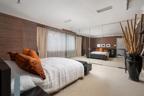 Photo 17 at 7 Ridgewood Road, Forest Hill South, Toronto