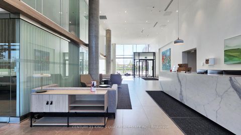 Photo 2 at 635 - 3100 Keele Street, CFB, Toronto