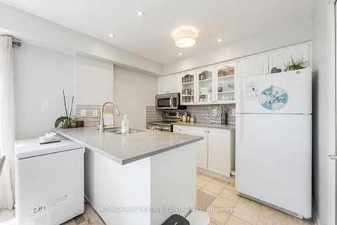 Photo 14 at 207 - 106 Aspen Springs Drive, Bowmanville, Clarington