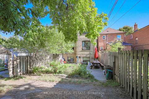 Photo 22 at 4 Lanark Avenue, Oakwood Village, Toronto