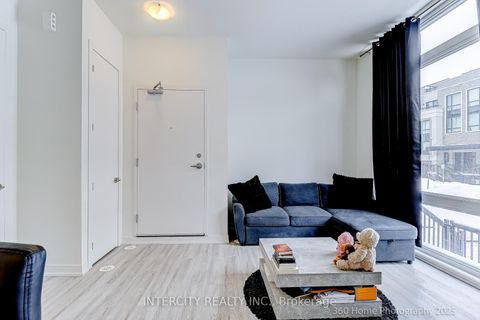 Photo 4 at 1504 - 11 David Eyer Road, Rural Richmond Hill, Richmond Hill