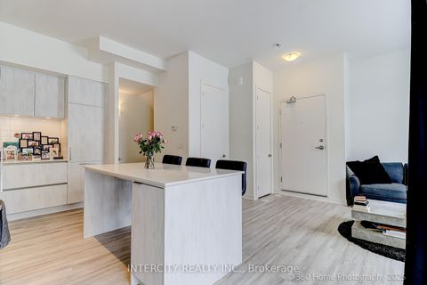 Photo 6 at 1504 - 11 David Eyer Road, Rural Richmond Hill, Richmond Hill