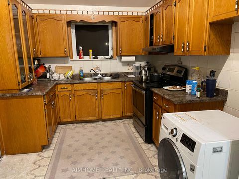 Photo 2 at 170 Gracefield Avenue, Maple Leaf, Toronto