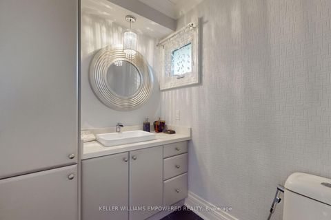 Photo 9 at 239 Pineway Blvd Boulevard, Steeles, Toronto