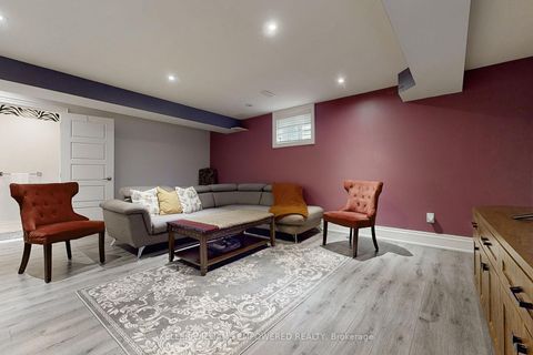 Photo 19 at 239 Pineway Blvd Boulevard, Steeles, Toronto