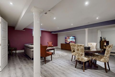 Photo 32 at 239 Pineway Blvd Boulevard, Steeles, Toronto