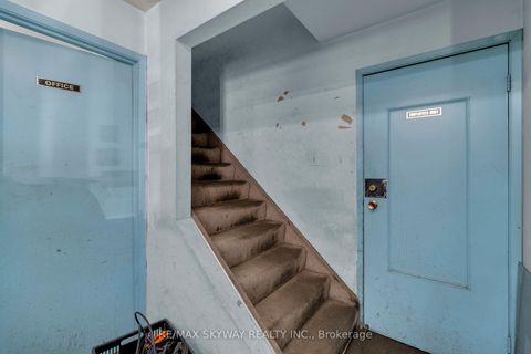 Photo 13 at 32 Guided Court, Clairville, Toronto