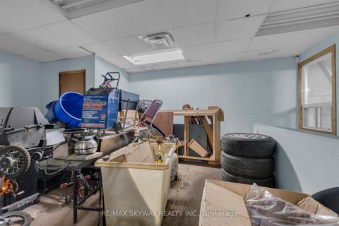 Photo 18 at 32 Guided Court, Clairville, Toronto