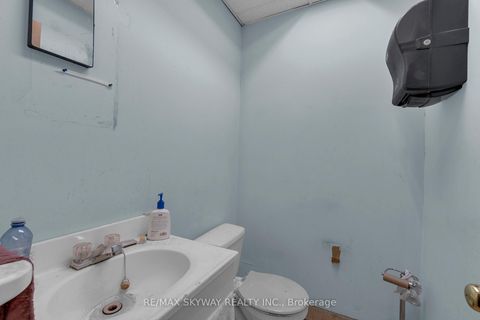 Photo 19 at 32 Guided Court, Clairville, Toronto