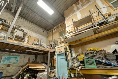 Photo 21 at 32 Guided Court, Clairville, Toronto