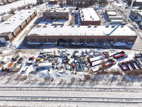 Photo 26 at 32 Guided Court, Clairville, Toronto