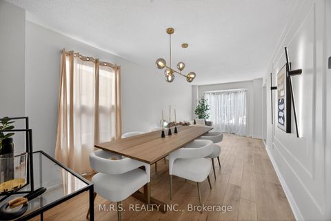 Photo 9 at 11 Barwick Drive, West Bayfield, Barrie