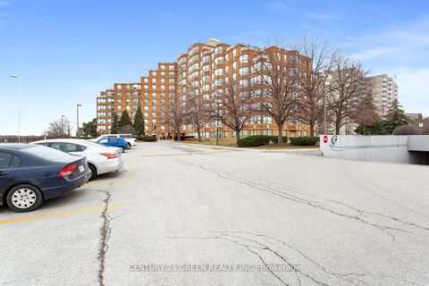 Photo 3 at 1004 - 6 Humberline Drive, Clairville, Toronto