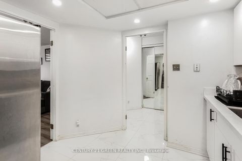 Photo 28 at 1004 - 6 Humberline Drive, Clairville, Toronto