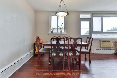 Photo 12 at 303 - 55 Neptune Drive, Lawrence, Toronto