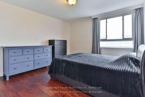 Photo 23 at 303 - 55 Neptune Drive, Lawrence, Toronto