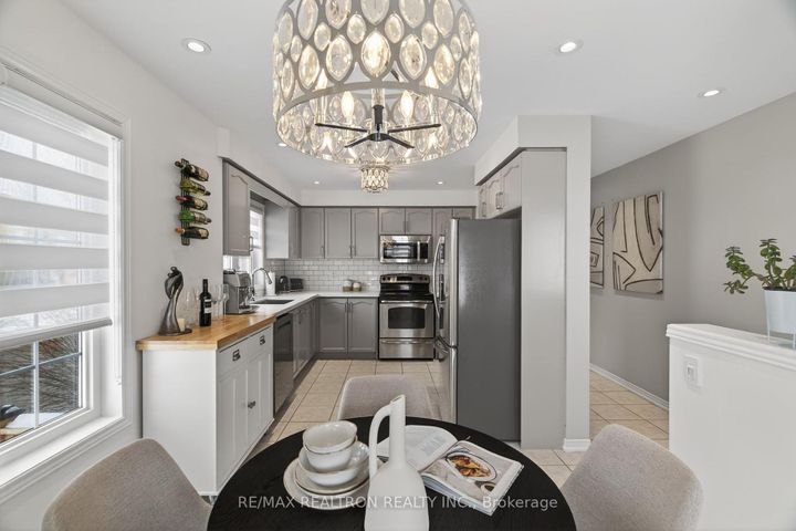 Photo 6 at 130 Aspenwood Drive, Woodland Hill, Newmarket