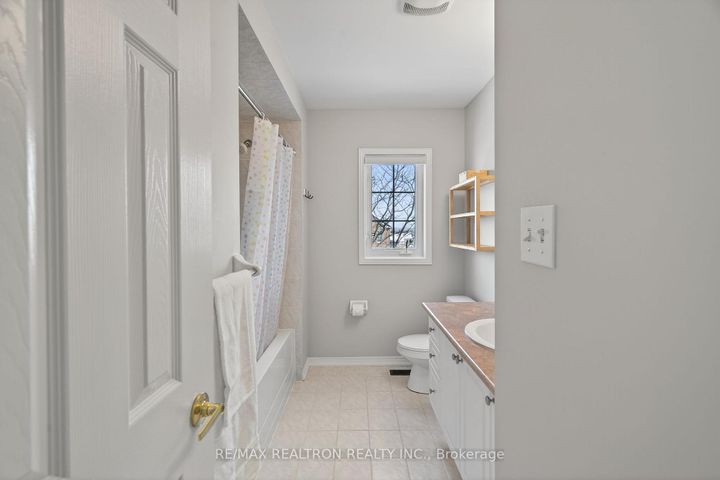 Photo 20 at 130 Aspenwood Drive, Woodland Hill, Newmarket