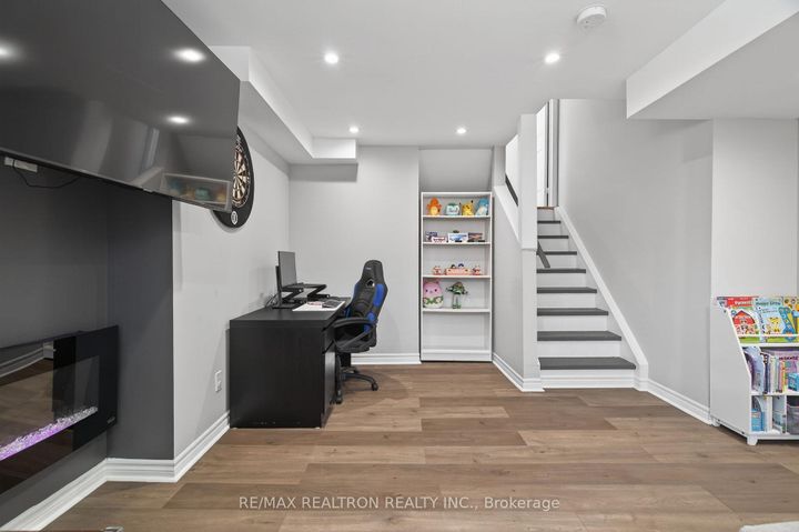 Photo 25 at 130 Aspenwood Drive, Woodland Hill, Newmarket