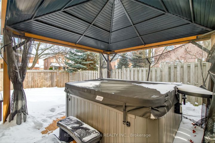 Photo 30 at 130 Aspenwood Drive, Woodland Hill, Newmarket