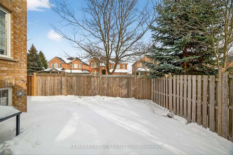 Photo 32 at 130 Aspenwood Drive, Woodland Hill, Newmarket