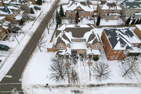 Photo 34 at 130 Aspenwood Drive, Woodland Hill, Newmarket