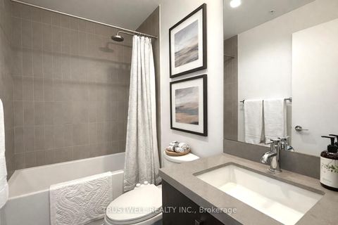 Photo 7 at S715 - 120 Bayview Avenue, Waterfront Communities C8, Toronto