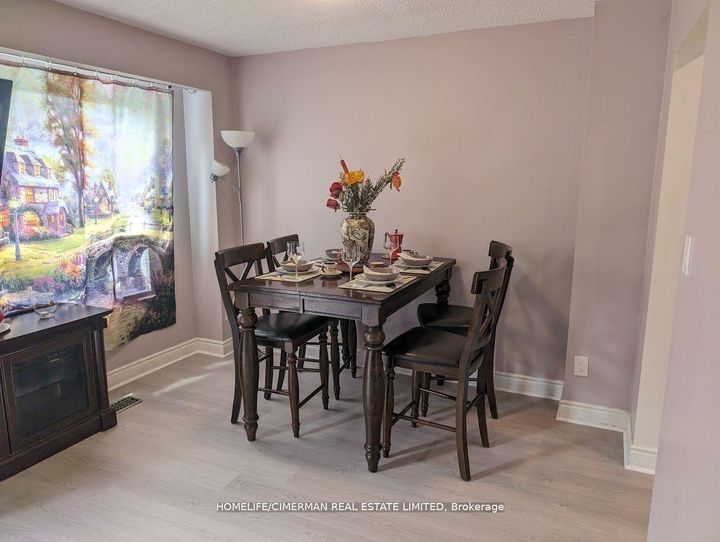 Photo 6 at 46 - 46 Foster Crescent, Brampton North, Brampton