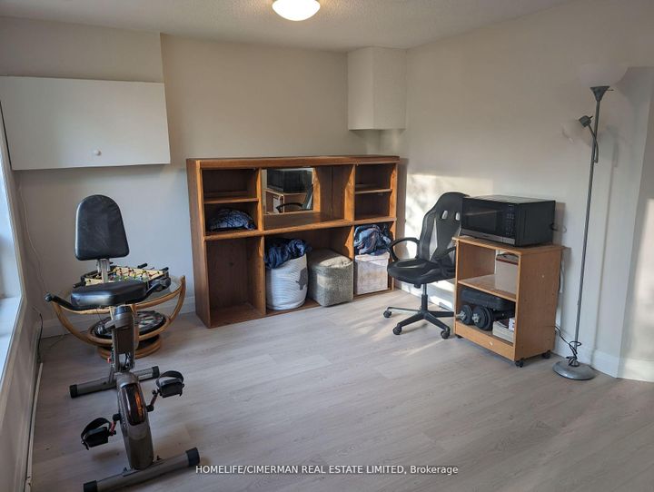 Photo 16 at 46 - 46 Foster Crescent, Brampton North, Brampton