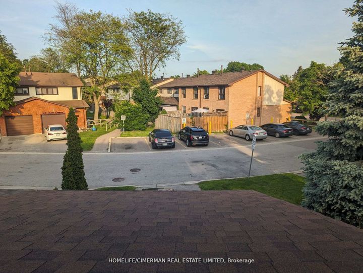 Photo 24 at 46 - 46 Foster Crescent, Brampton North, Brampton