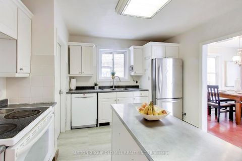 Photo 7 at 33 Mystic Avenue, Oakridge, Toronto