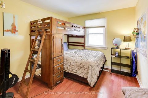 Photo 12 at 33 Mystic Avenue, Oakridge, Toronto