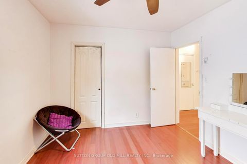 Photo 15 at 33 Mystic Avenue, Oakridge, Toronto