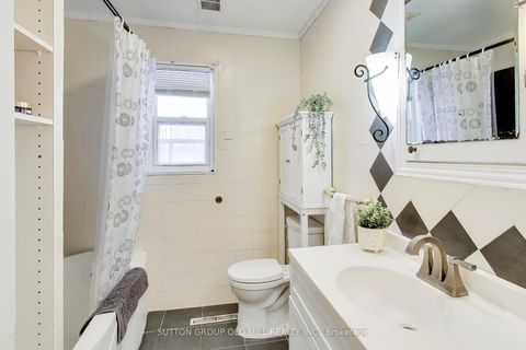 Photo 16 at 33 Mystic Avenue, Oakridge, Toronto