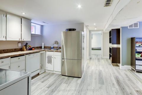 Photo 21 at 33 Mystic Avenue, Oakridge, Toronto