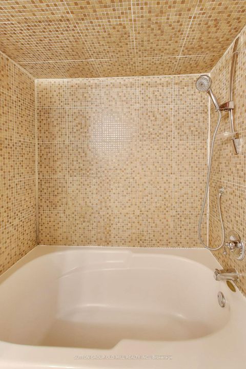 Photo 26 at 33 Mystic Avenue, Oakridge, Toronto