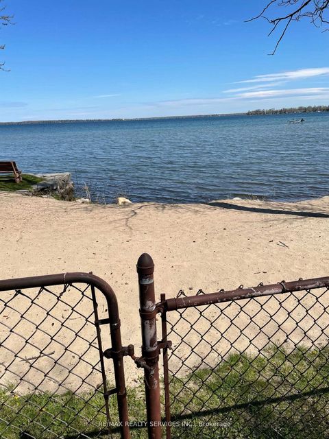 Photo 17 at 907 Adams Road, Alcona, Innisfil