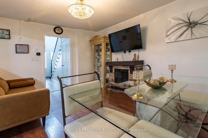 Photo 7 at 65 West Park Avenue, Bradford, Bradford West Gwillimbury