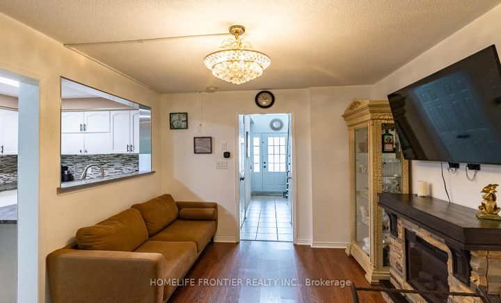 Photo 12 at 65 West Park Avenue, Bradford, Bradford West Gwillimbury