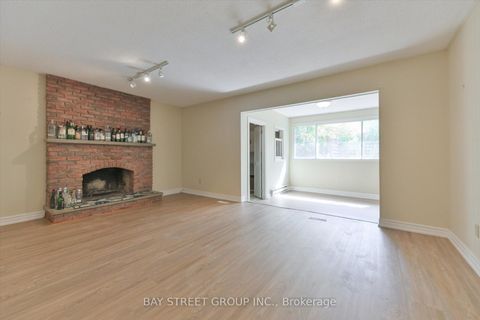 Photo 16 at 33 Kilchurn Castle Drive, Sullivan, Toronto