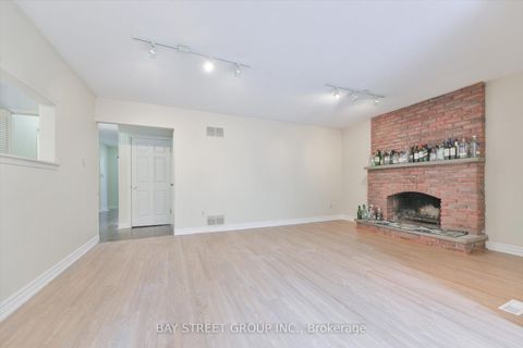 Photo 17 at 33 Kilchurn Castle Drive, Sullivan, Toronto