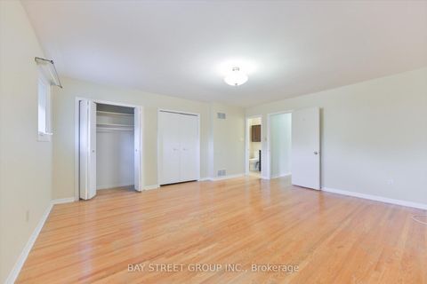 Photo 24 at 33 Kilchurn Castle Drive, Sullivan, Toronto