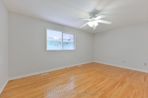 Photo 28 at 33 Kilchurn Castle Drive, Sullivan, Toronto