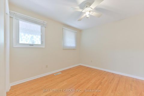 Photo 32 at 33 Kilchurn Castle Drive, Sullivan, Toronto